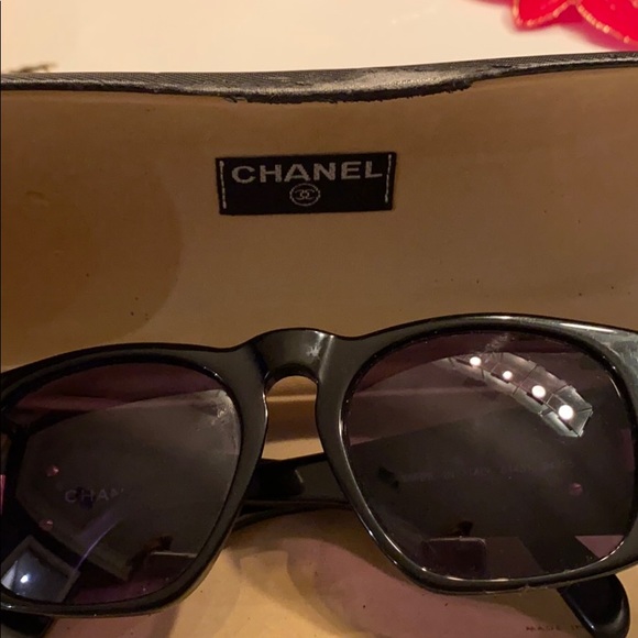 Chanel Authentic retro sunglasses main image 9